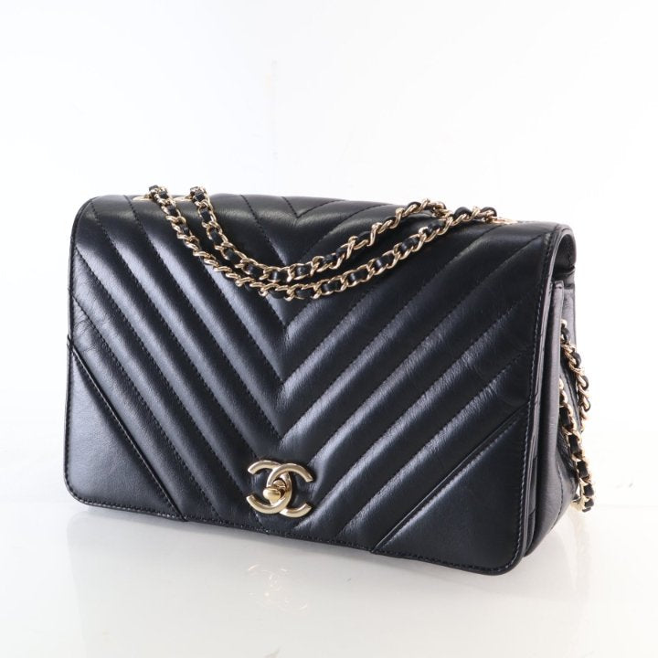 Chanel Medium Calfskin Statement Flap Bag, photo 3 of 18