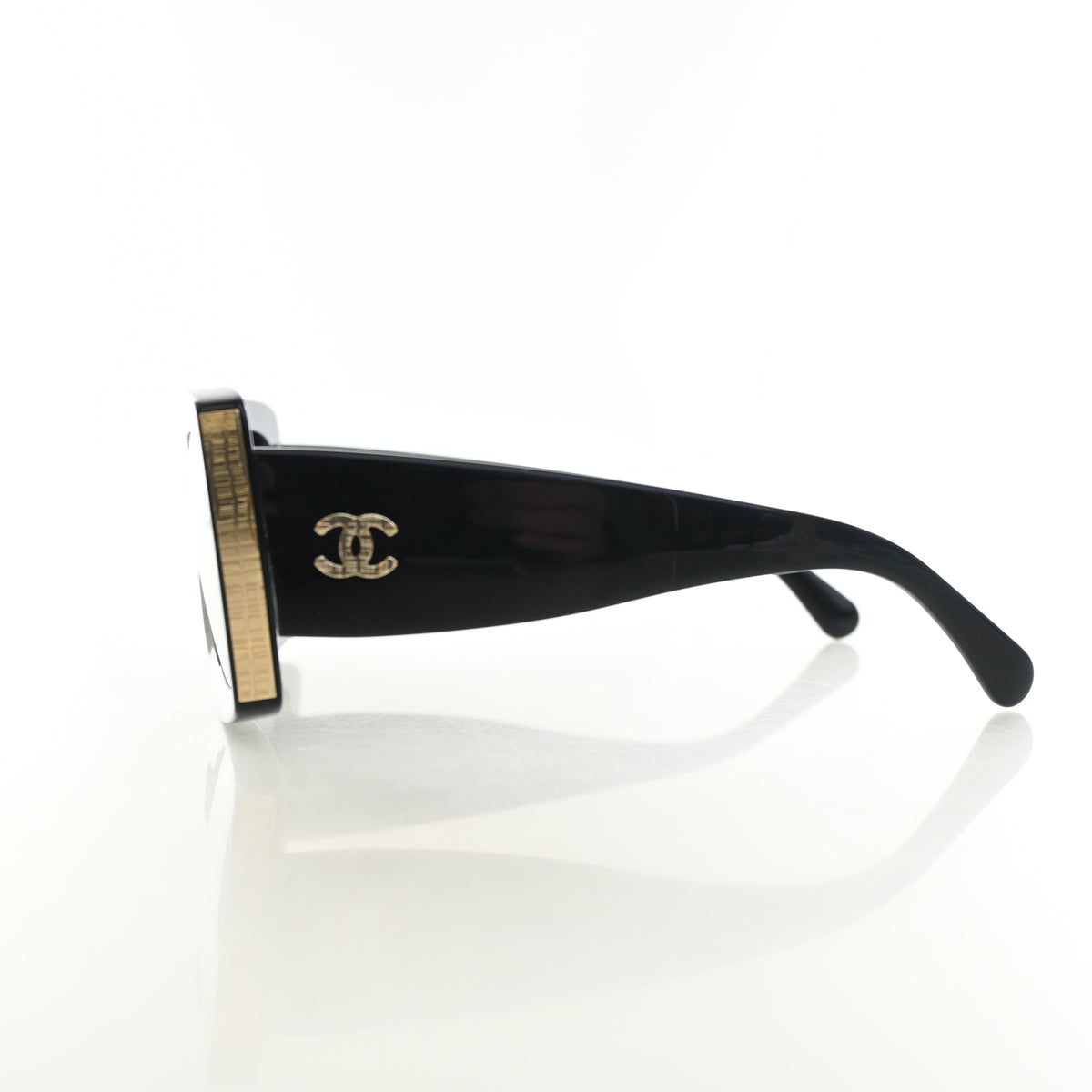 Pre-Owned Chanel Sunglasses Square CC Oversized, side profile