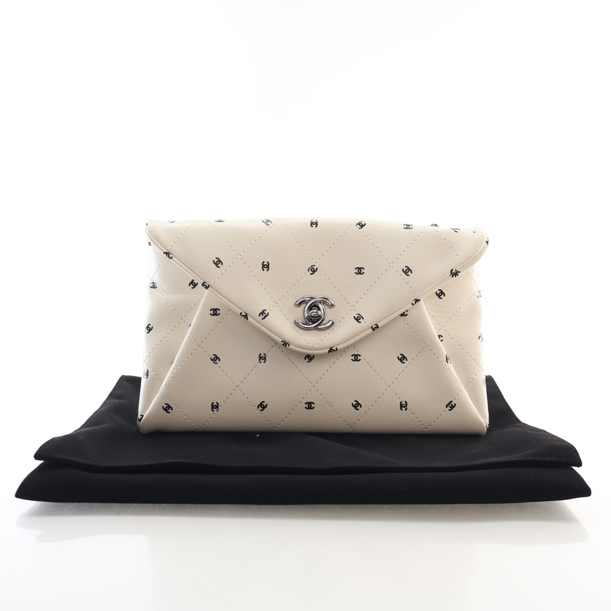 Pre-Owned Chanel Envelope Lambskin Clutch With Chain, front view, photo 19 of 19