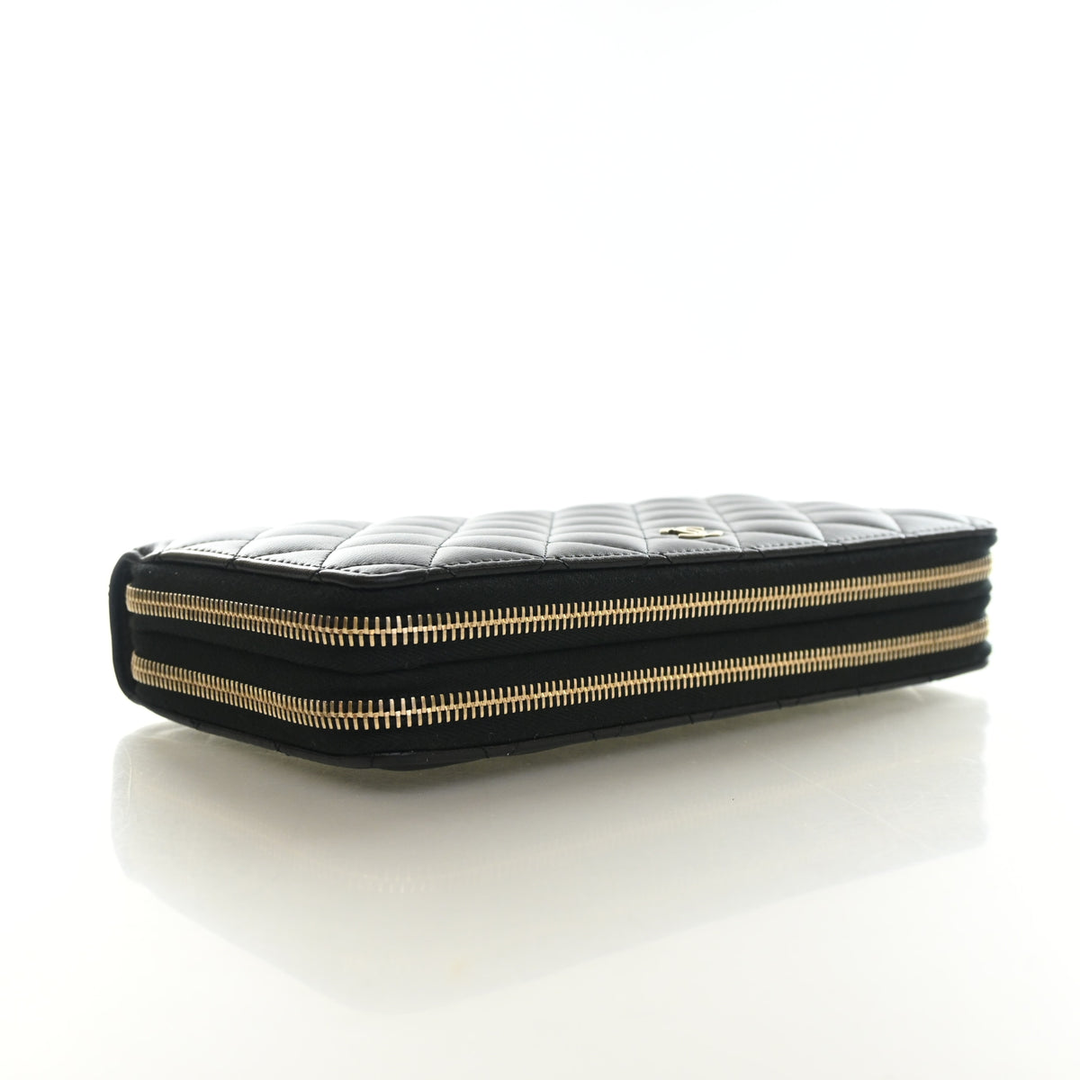 Chanel Lambskin Zip Around Clutch, photo 5 of 14