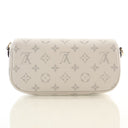 https://res.cloudinary.com/...