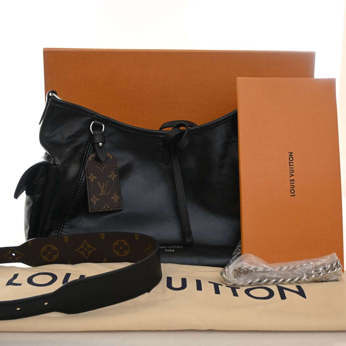 Louis Vuitton Lambskin Carryall Cargo Vibe PM, photo 12 of 12