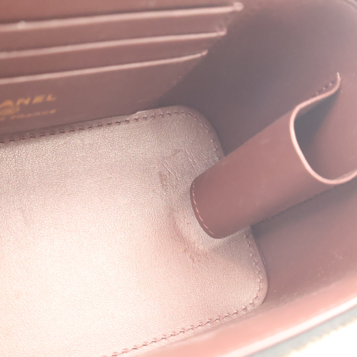 Chanel Small Caviar Classic Vanity Case, photo 13 of 17
