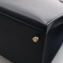 https://res.cloudinary.com/...