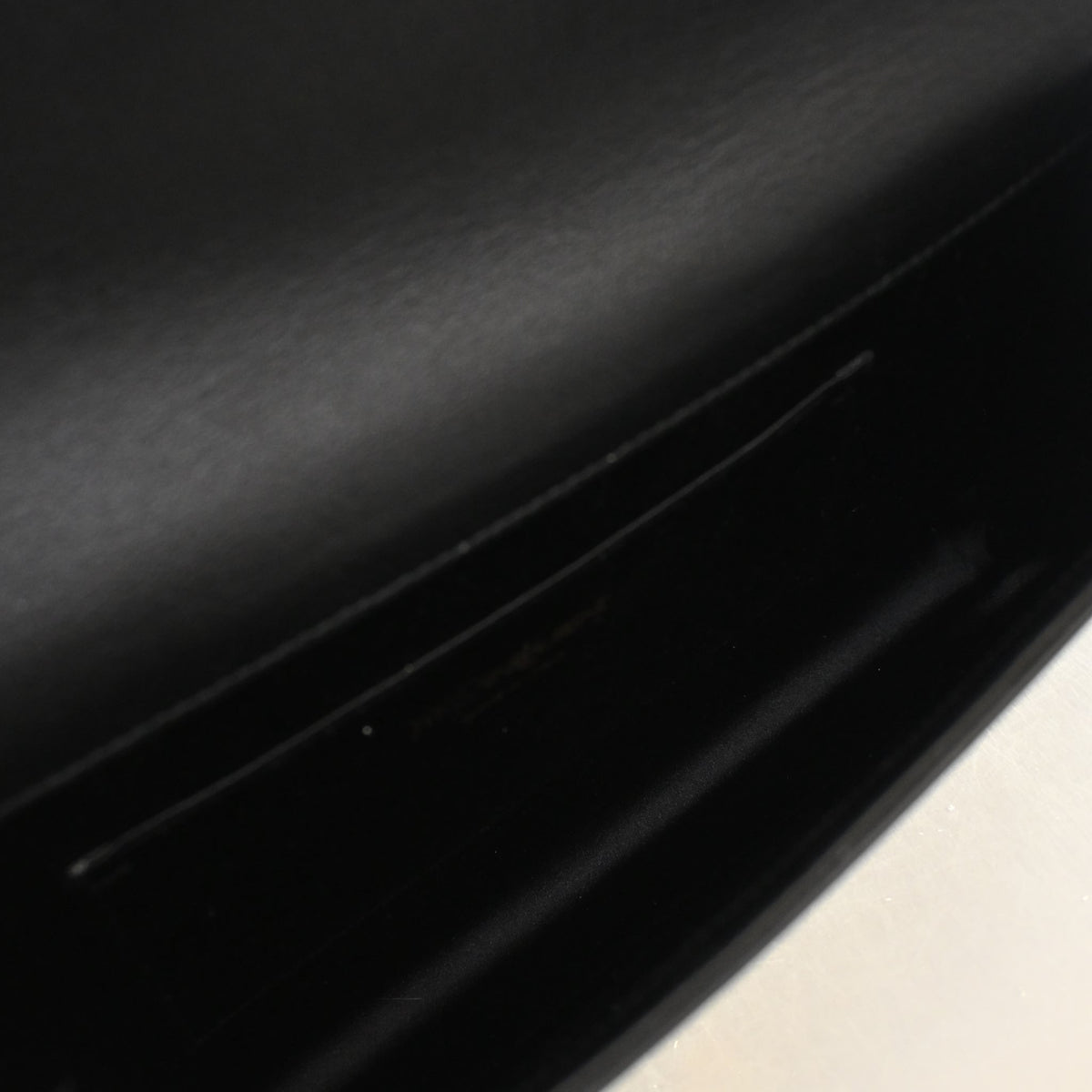 Saint Laurent Calfskin Belle De Jour Clutch, photo 4 of 11