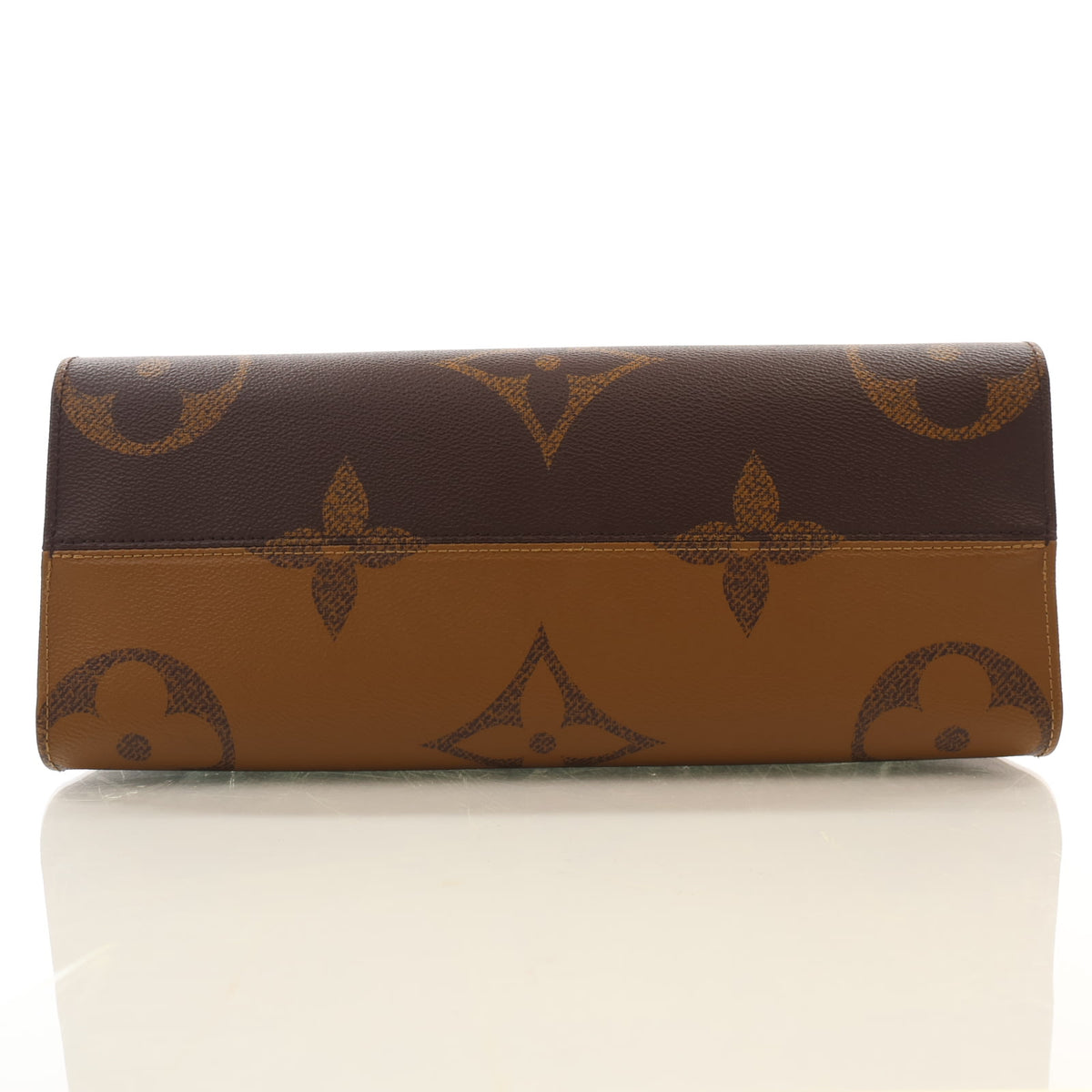 Louis Vuitton Reverse Giant Monogram OnTheGo MM, photo 8 of 15
