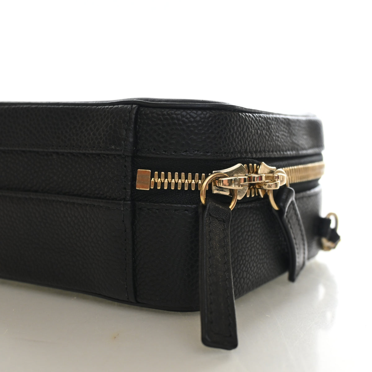 Chanel Small Caviar Filigree Vanity Case, photo 7 of 12
