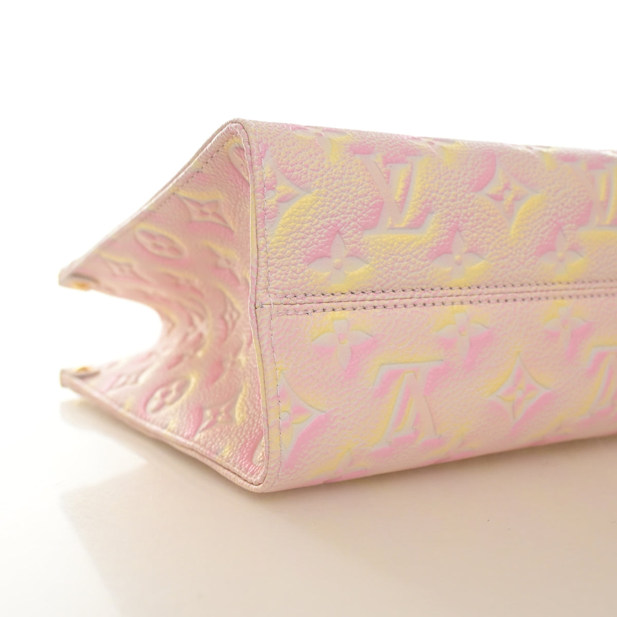 Louis Vuitton Monogram Empreinte Stardust OnTheGo PM, photo 5 of 13