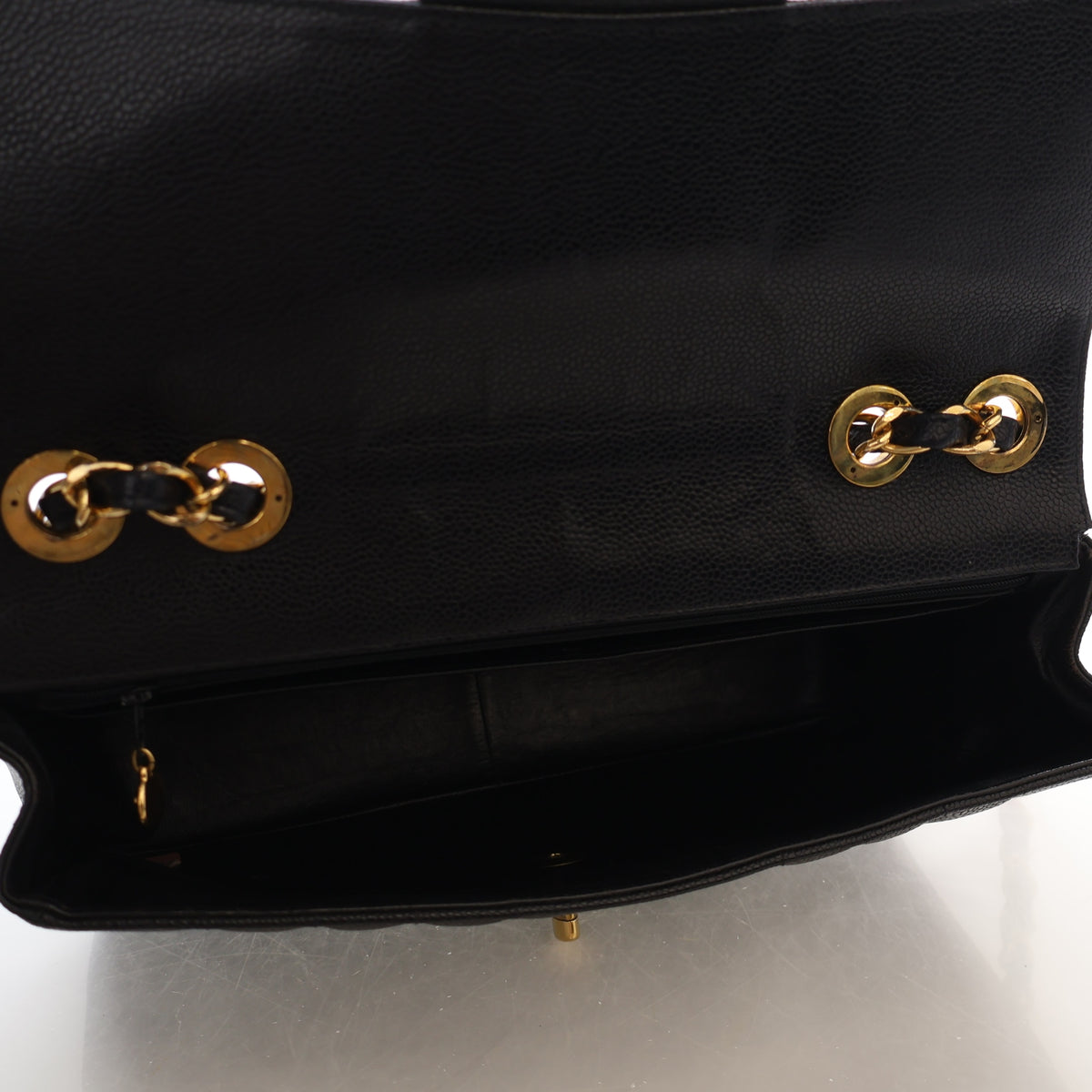 Chanel Vintage Jumbo Caviar Vertical Quilted Single Flap, photo 13 of 17