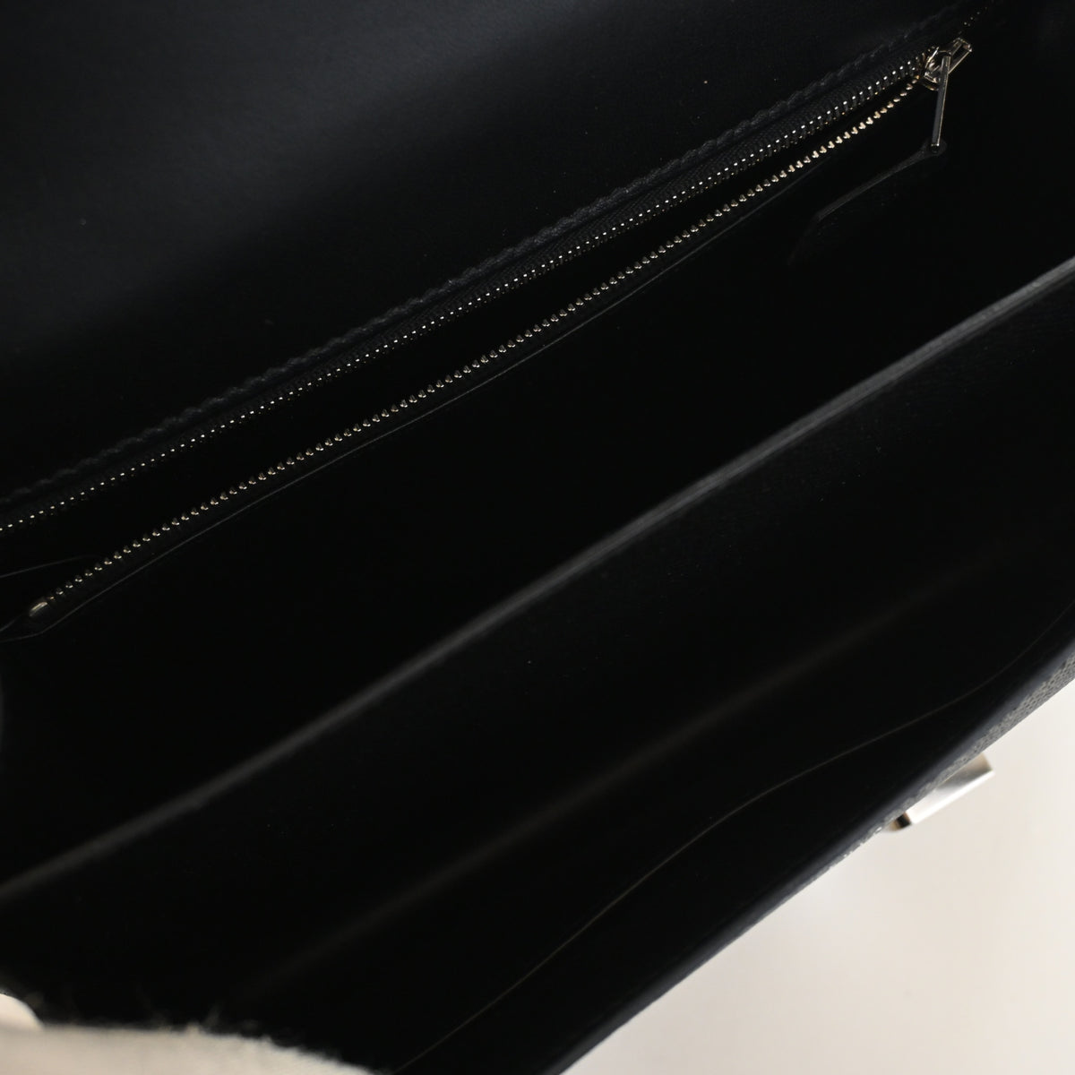 Hermes Noir Epsom Constance 24, photo 12 of 15