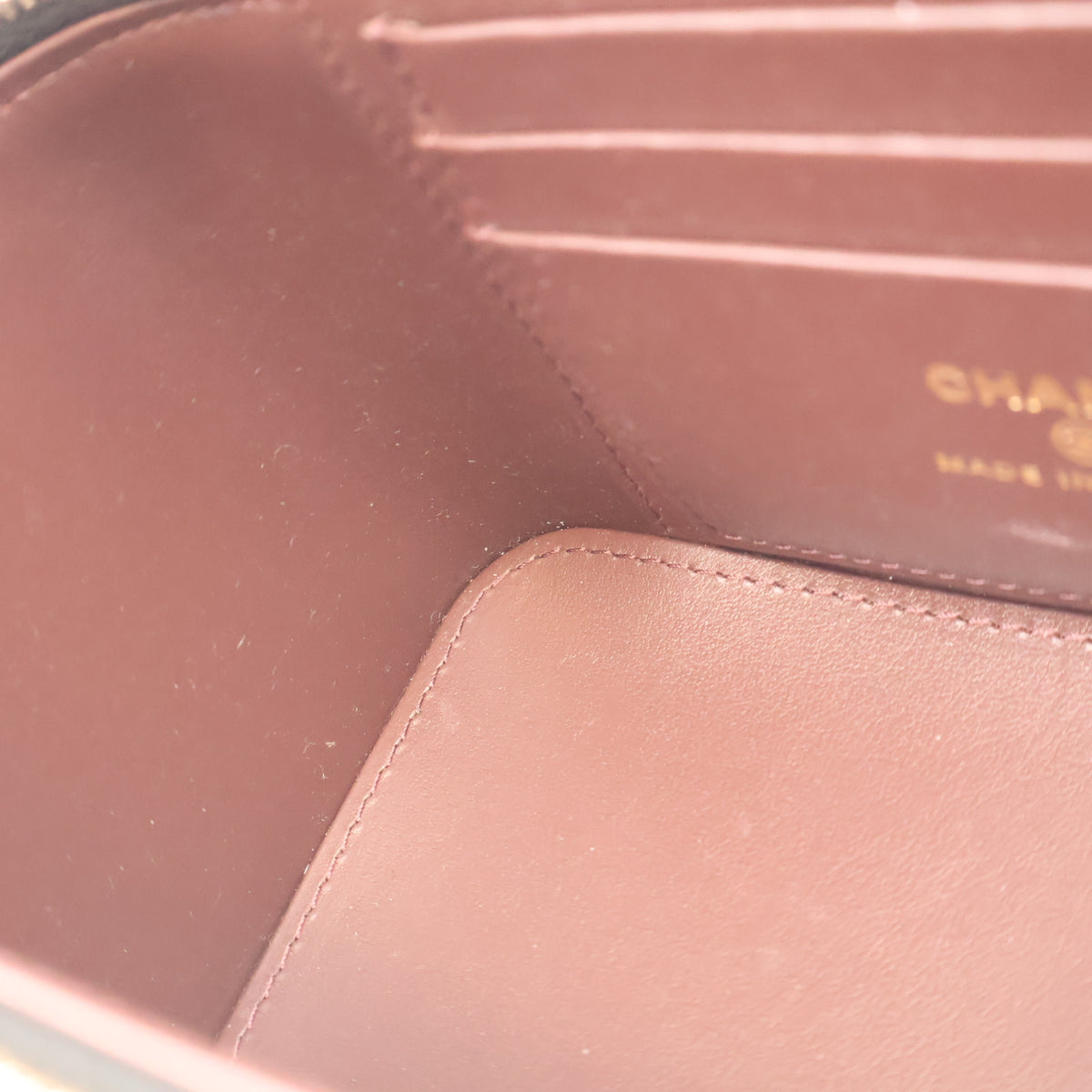 Chanel Small Caviar Classic Vanity Case, photo 14 of 17