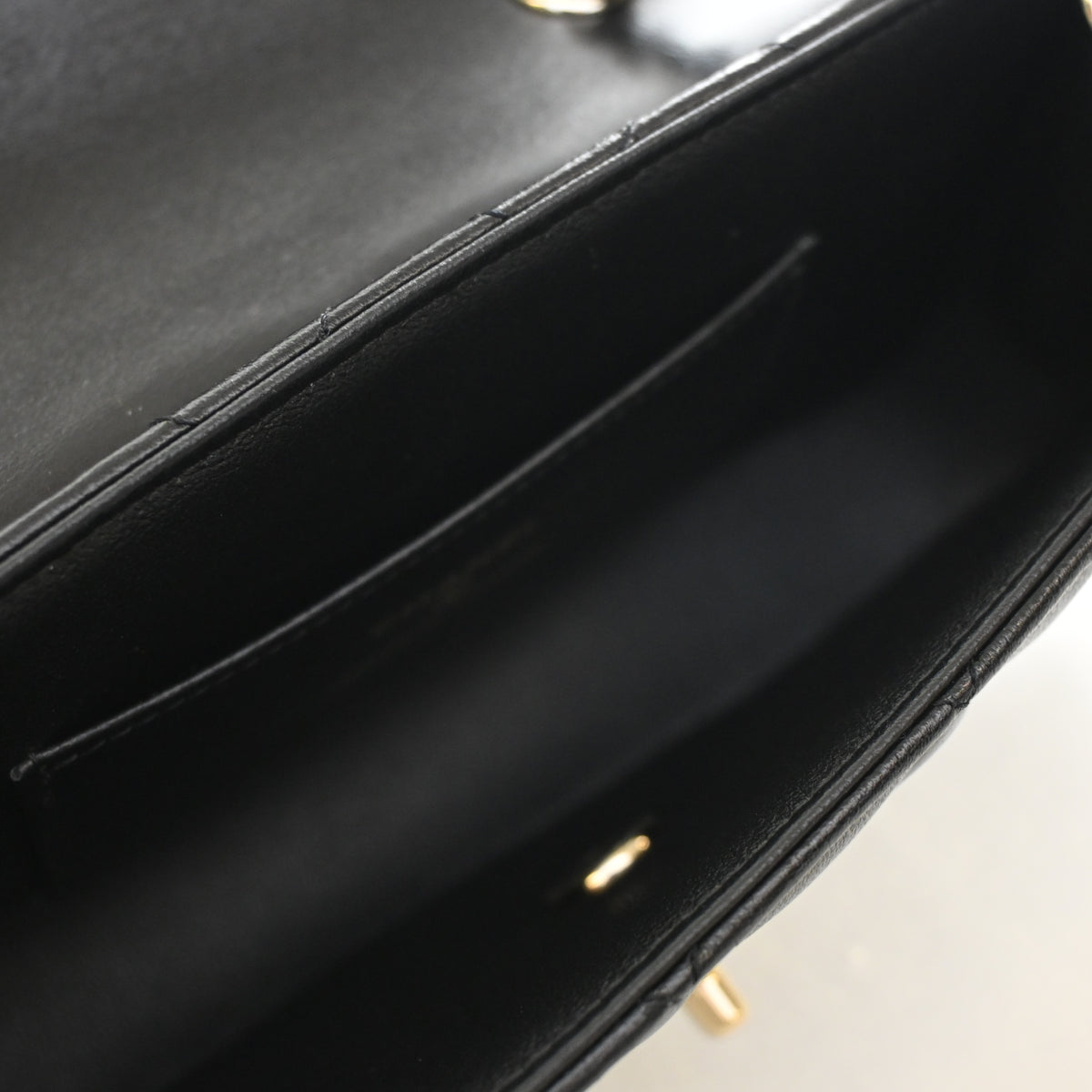 Pre-Owned Chanel Flap Bag Mini Lambskin Chain, open interior with lining