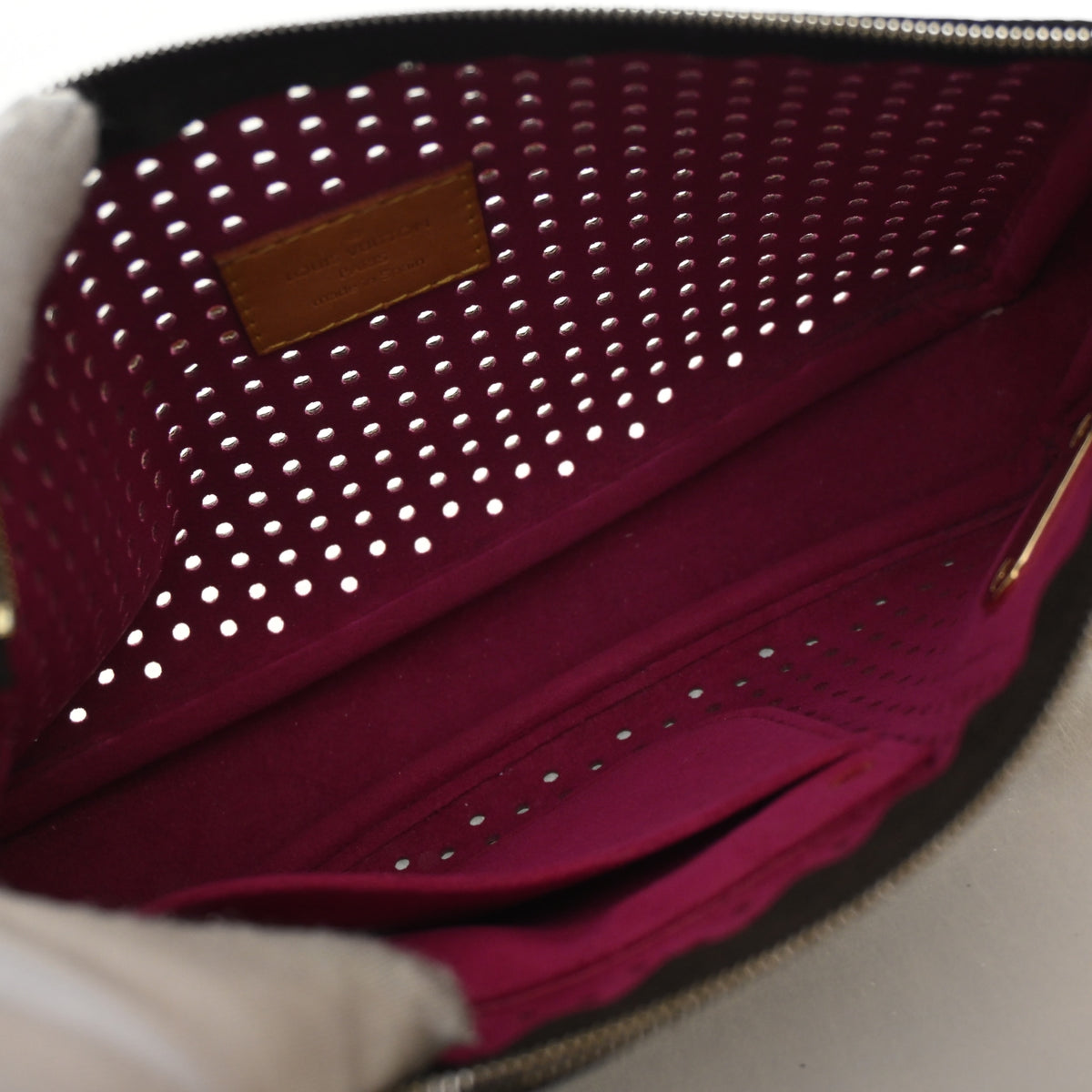Pre-Owned Louis Vuitton Pochette Monogram Perforated Accesoires, open interior with lining