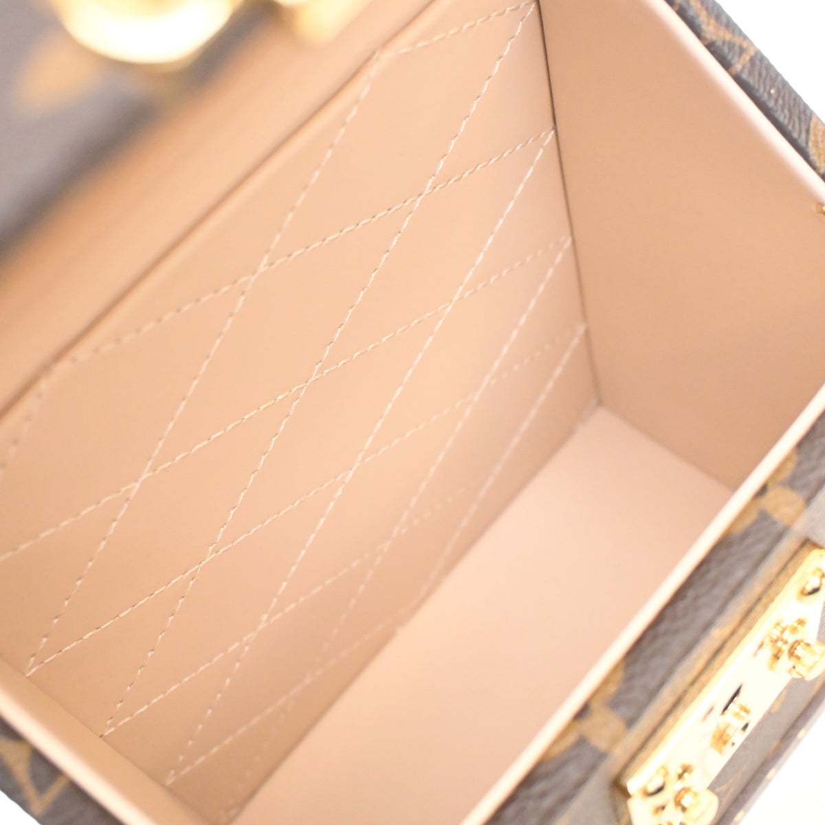 Louis Vuitton Monogram Camera Box, photo 12 of 15