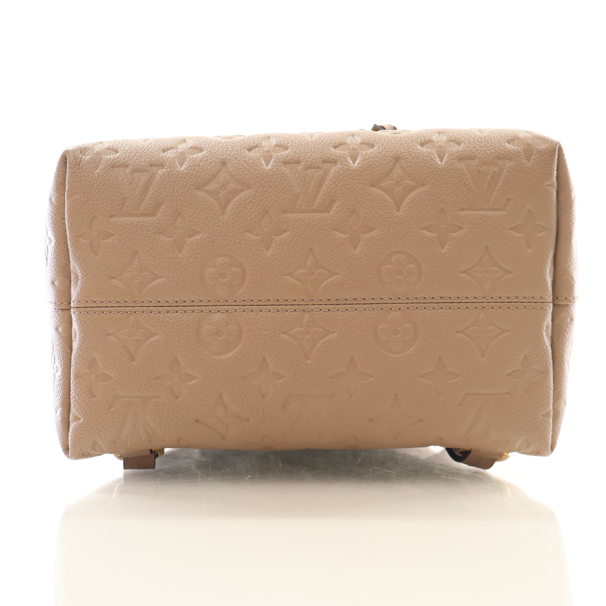 Pre-Owned Louis Vuitton Backpack PM Monogram Montsouris, base and feet view, photo 9 of 18