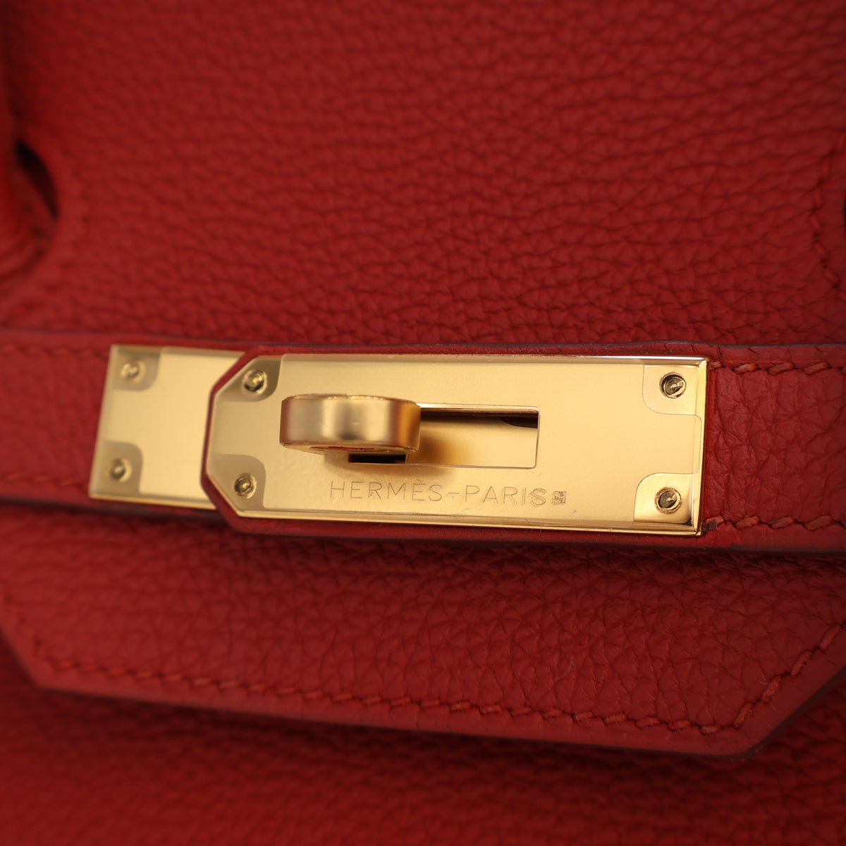 Pre-Owned Hermès Birkin 35 Rouge Casaque Togo Leather, gold hardware close-up