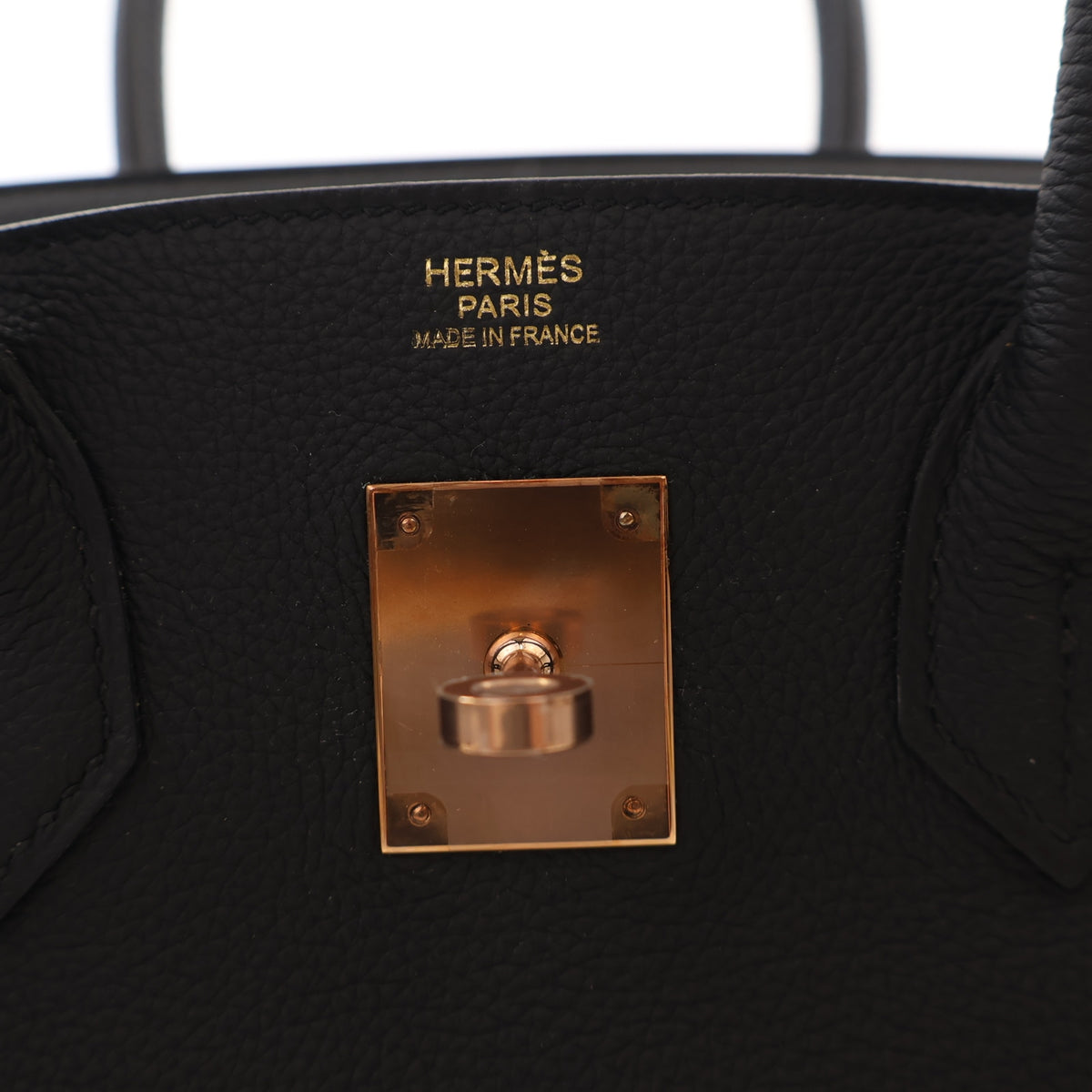 Pre-Owned Hermès Birkin 30 Noir Togo Leather, gold hardware close-up, photo 15 of 16