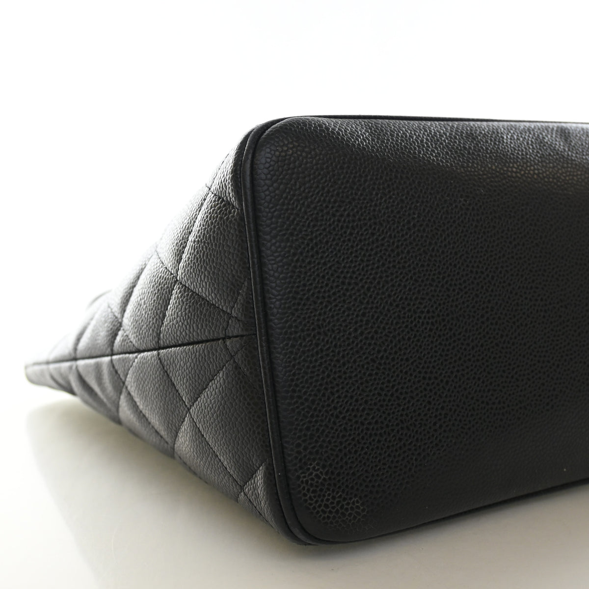 Chanel Caviar Medallion Tote, photo 6 of 17