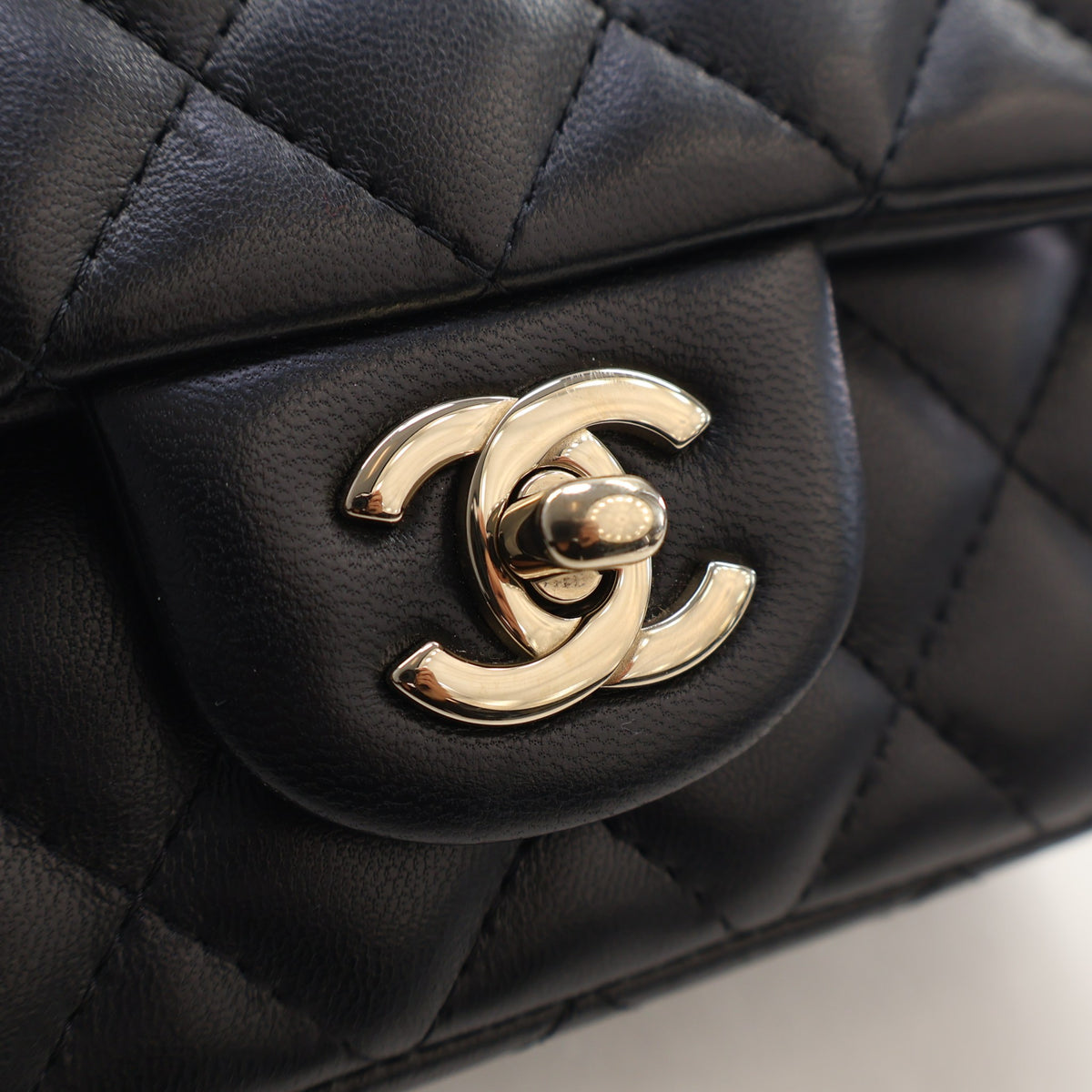 Pre-Owned Chanel Flap Bag Small Lambskin Classic Single, gold hardware close-up