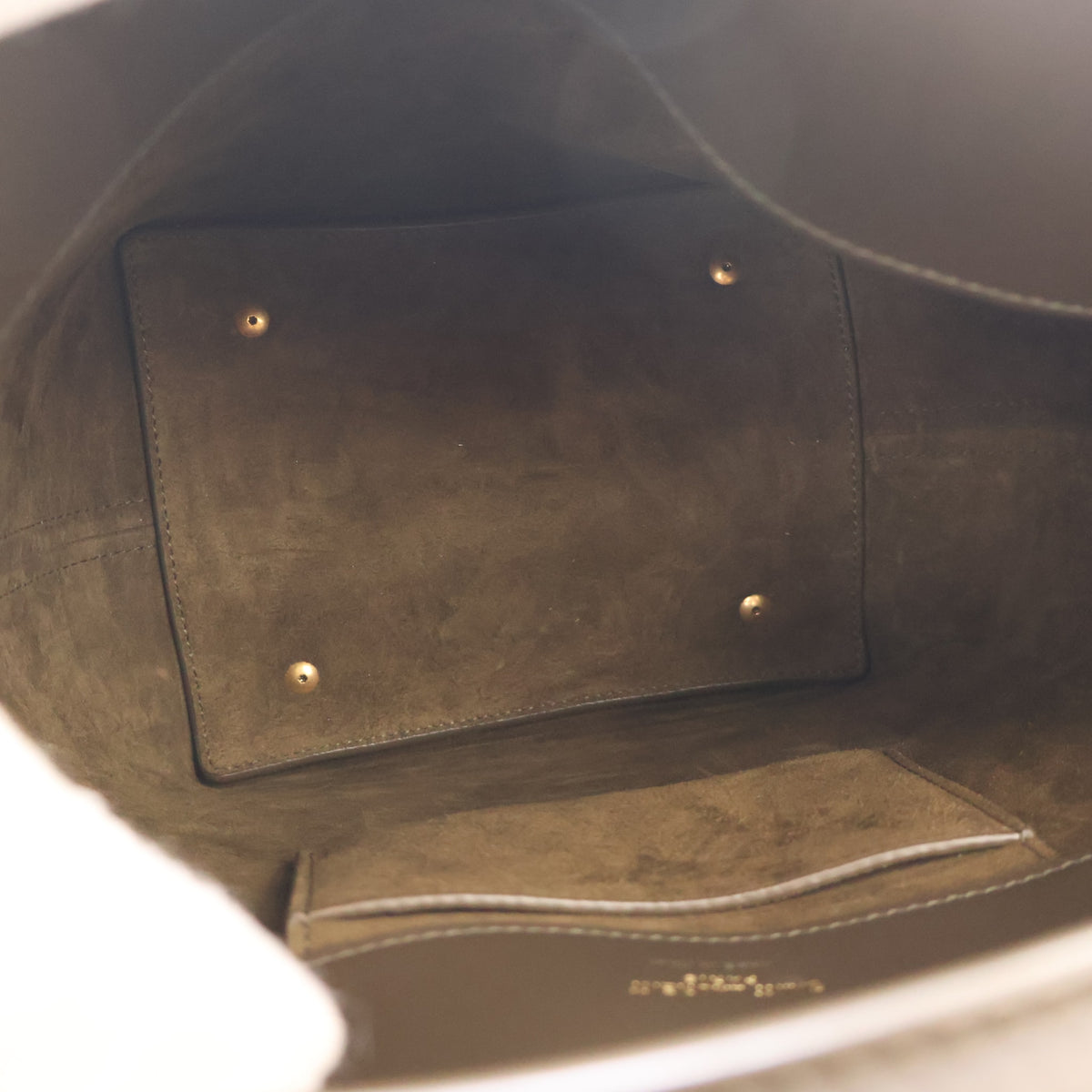 Pre-Owned Saint Laurent Bucket Bag Small Calfskin Le 37, open interior with lining