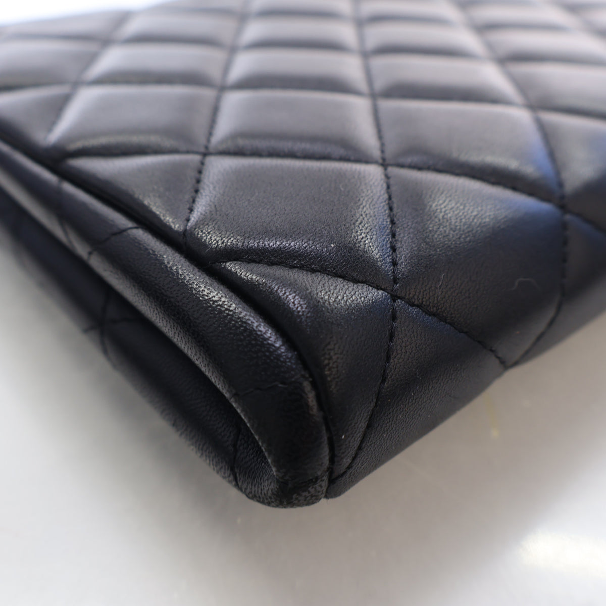 Chanel Large Lambskin Clutch on Chain, photo 13 of 19