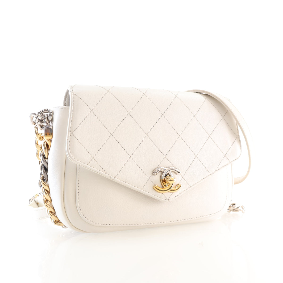 Pre-Owned Chanel Flap Bag Calfskin CC, three-quarter view