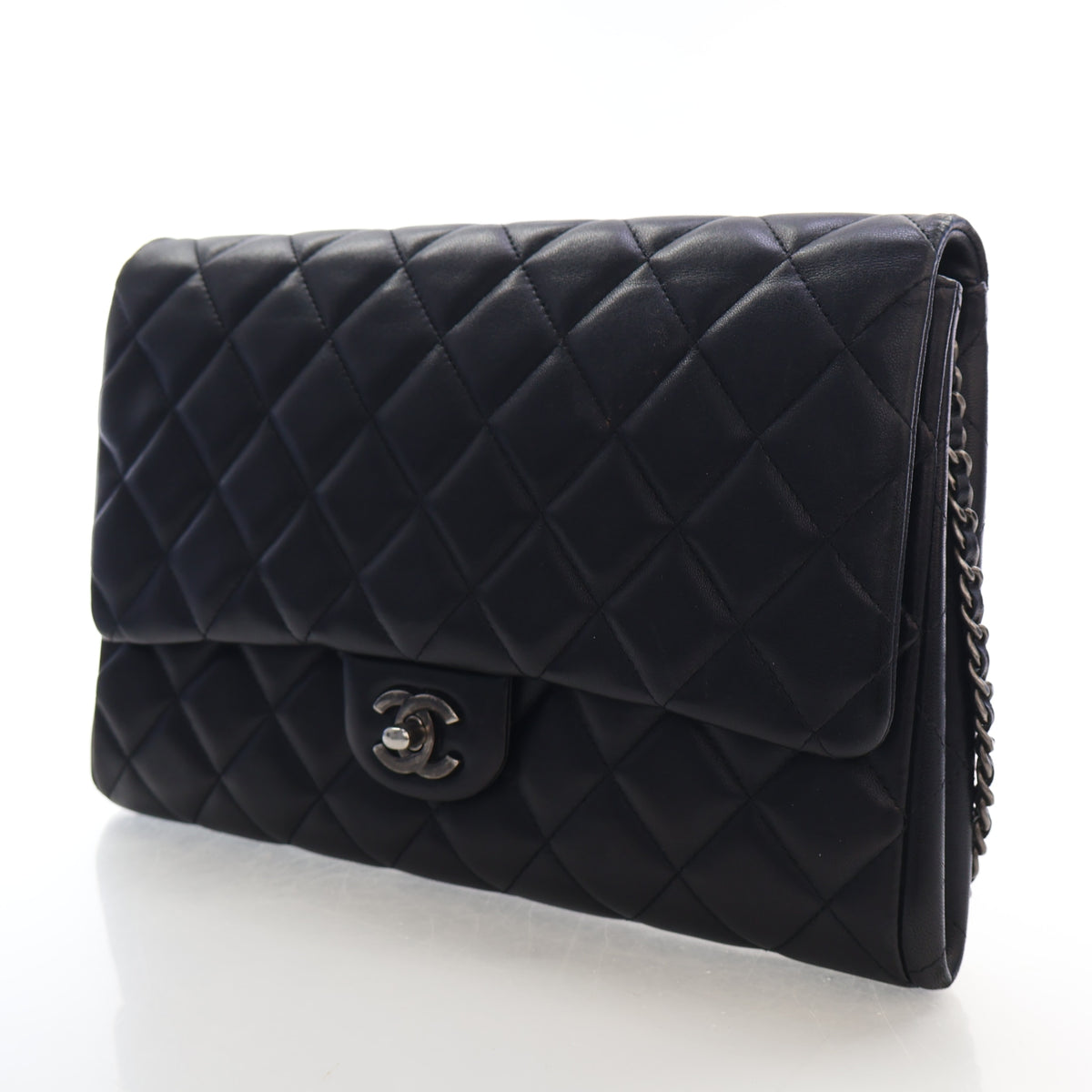 Chanel Large Lambskin Clutch on Chain, photo 3 of 19