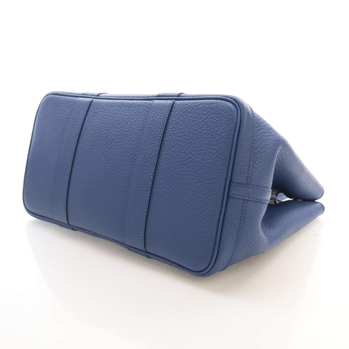 Pre-Owned Hermès 36 Bleu Brighton Negonda Garden Party, base view