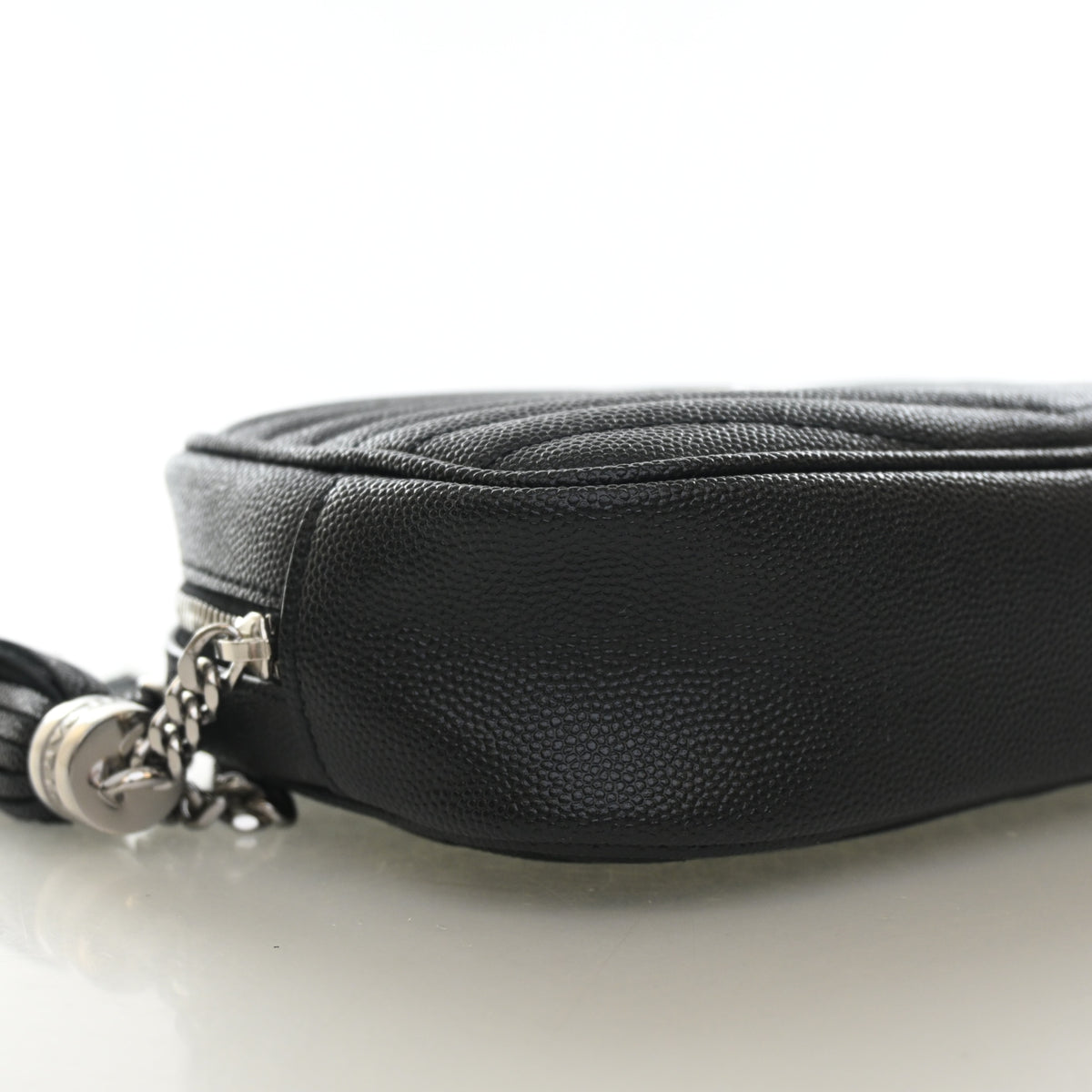 Pre-Owned Saint Laurent Camera Bag Mini Calfskin Lou, side profile, photo 6 of 13