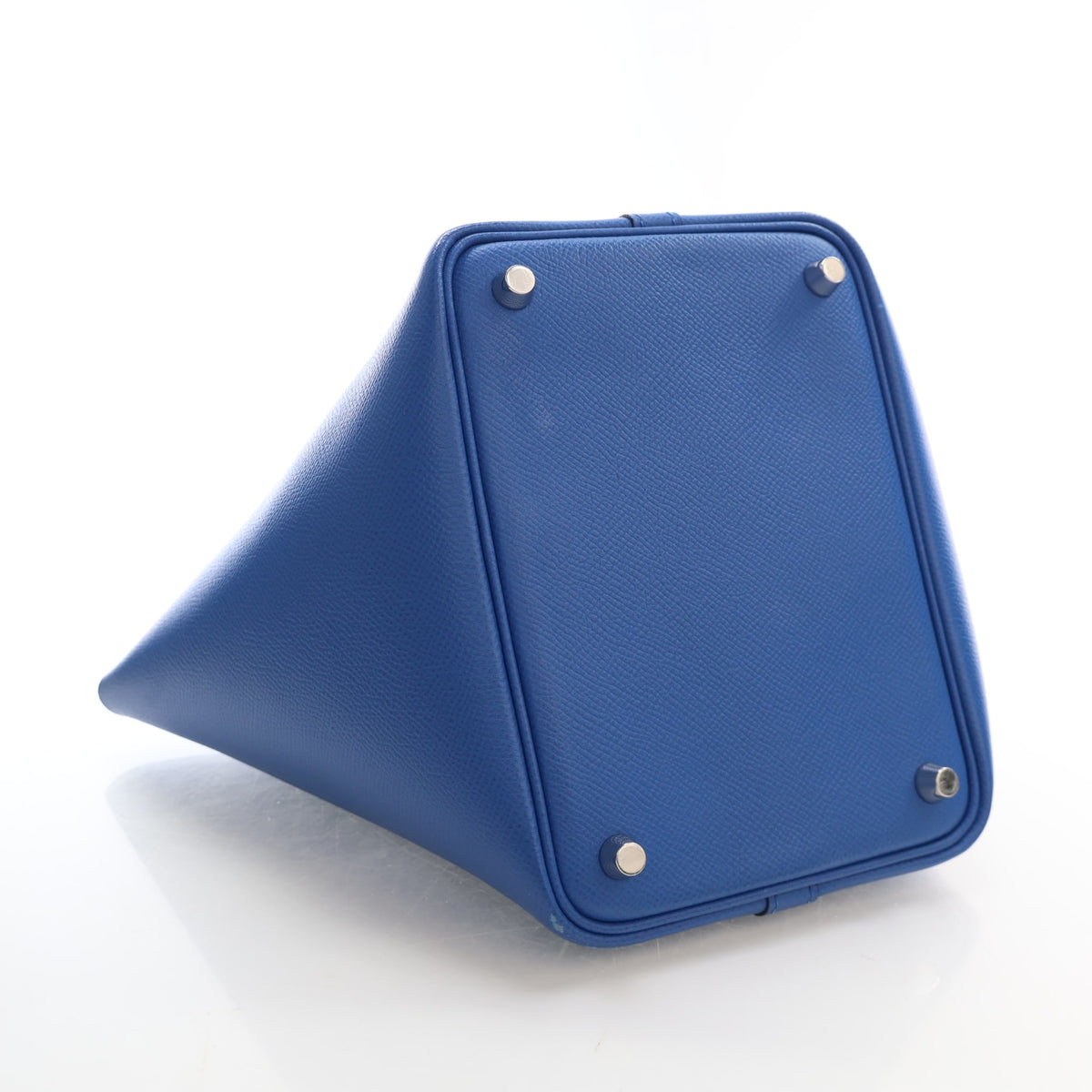 Pre-Owned Hermès Picotin Lock 18 Bleu Zellige Epsom Leather Tressage, base and feet view