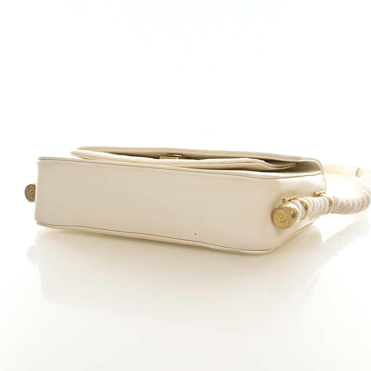Pre-Owned Chanel Flap Bag Calfskin En Voyage Rope, side profile, photo 6 of 20