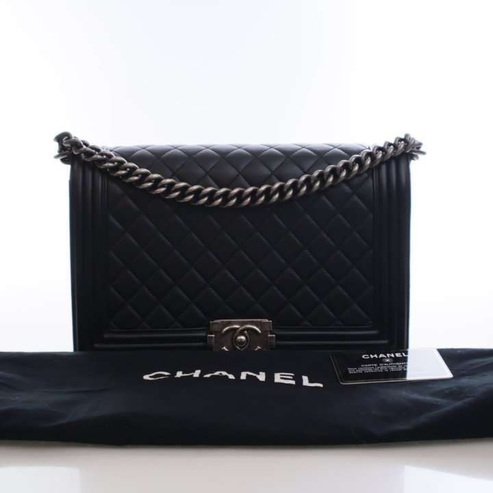 Pre-Owned Chanel Boy Bag Large Lambskin, front view, photo 20 of 20