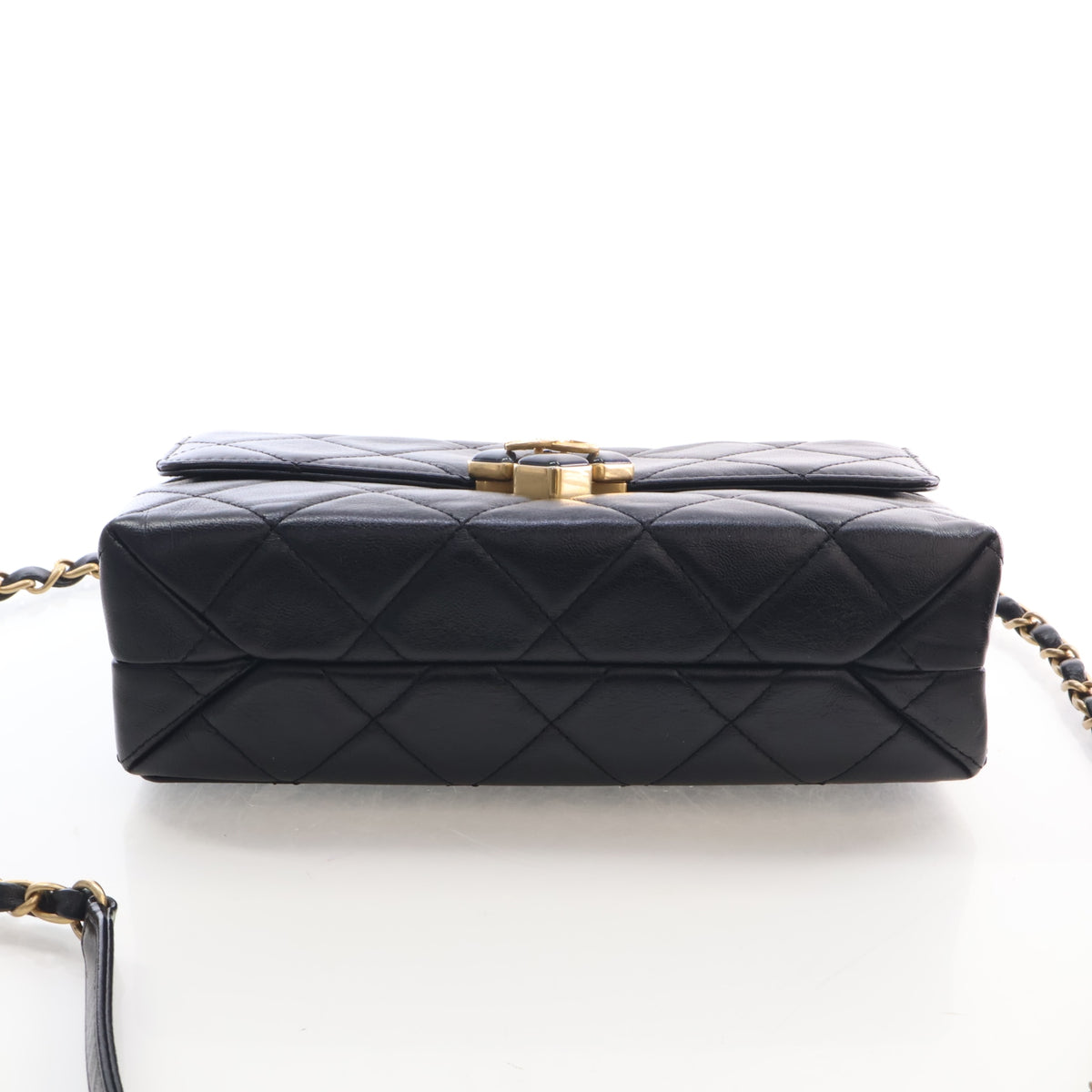 Pre-Owned Chanel Flap Bag Small Calfskin Diamond Lock, base and feet view