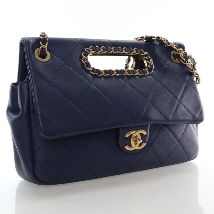 Chanel Large Calfskin A Real Catch Flap Bag – Luxe Du Jour