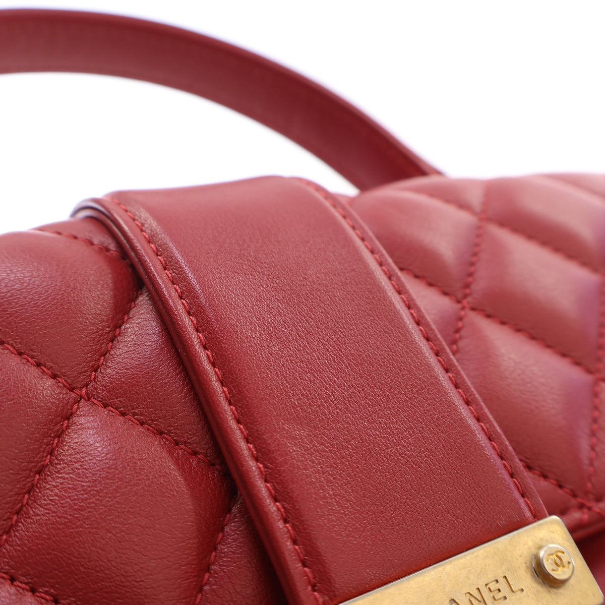 Pre-Owned Chanel Top Handle Calfskin In The City Bag, side profile