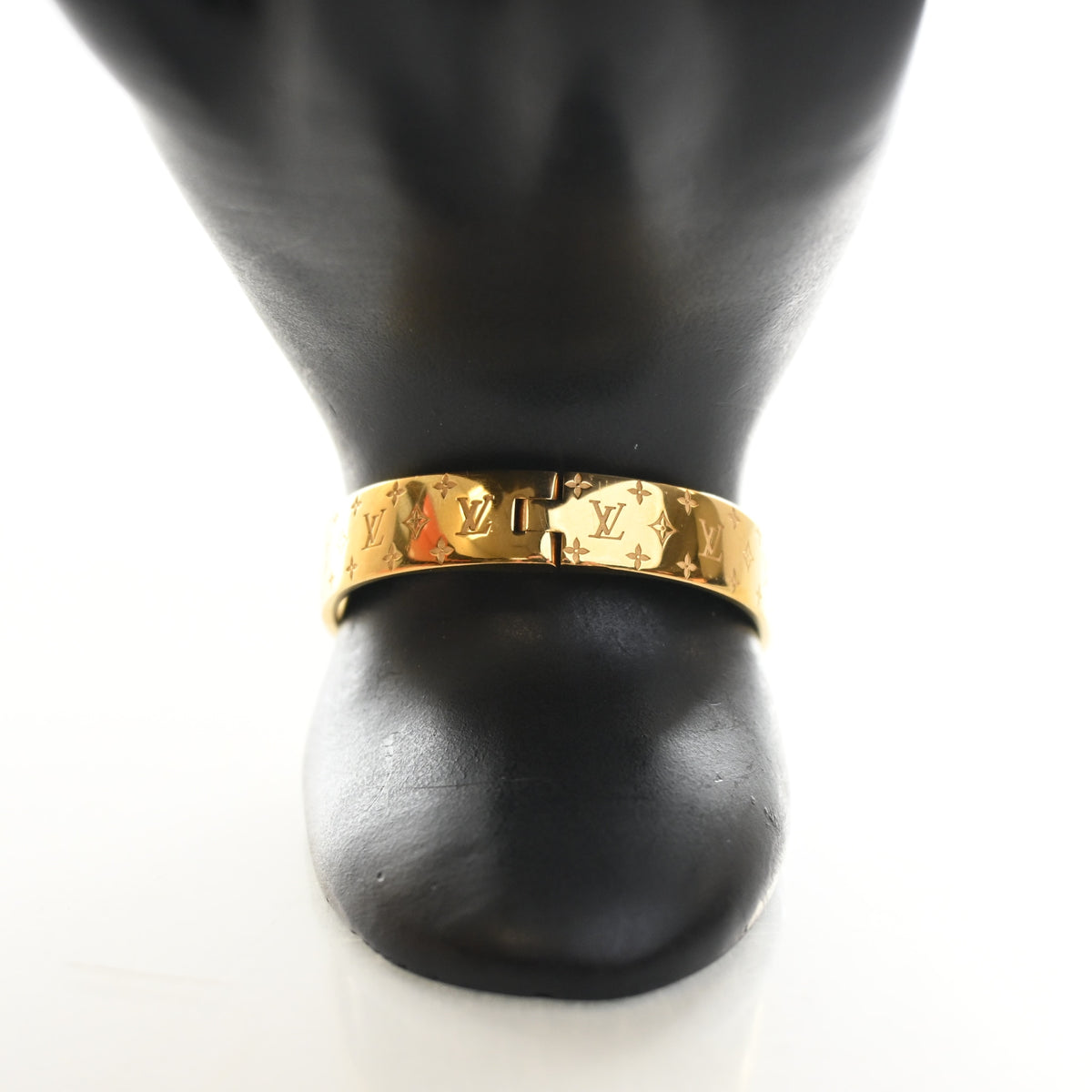 Louis Vuitton Nanogram Cuff, photo 8 of 9