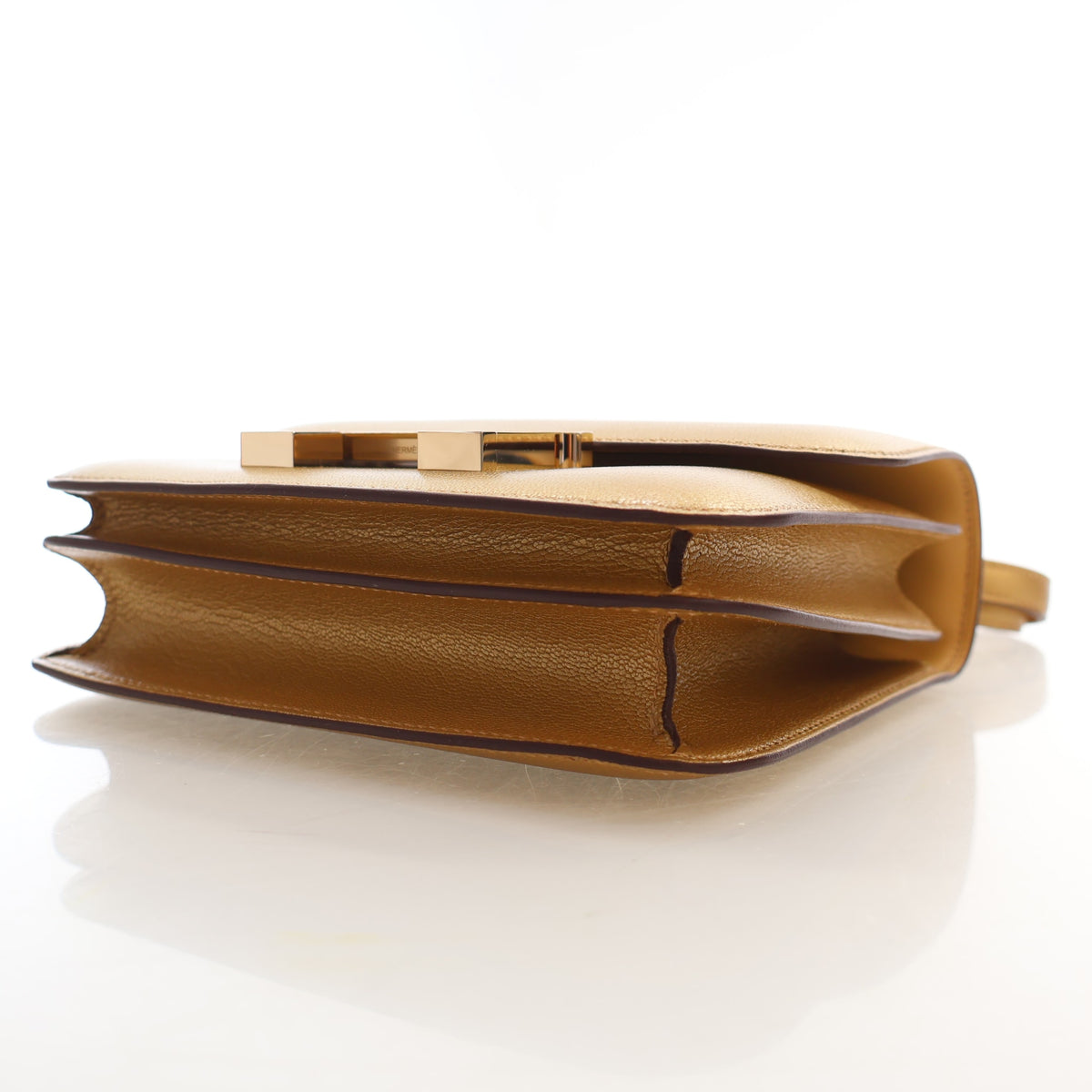 Pre-Owned Hermès Constance 18 Dore Chevre Leather Chamkilight, side profile, photo 7 of 17