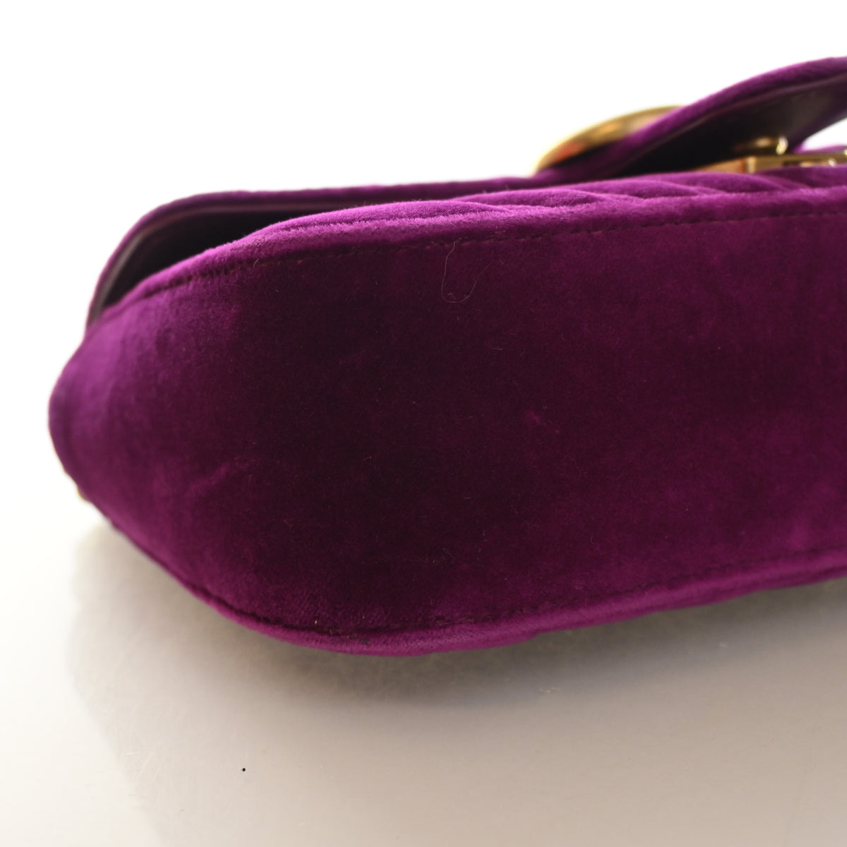 Pre-Owned Gucci Flap Bag Small Velvet Marmont, base and feet view