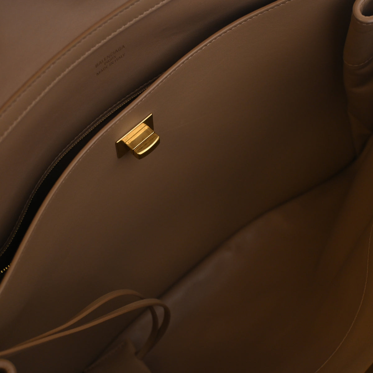 Balenciaga Large Calfskin Rodeo Handbag, photo 11 of 19