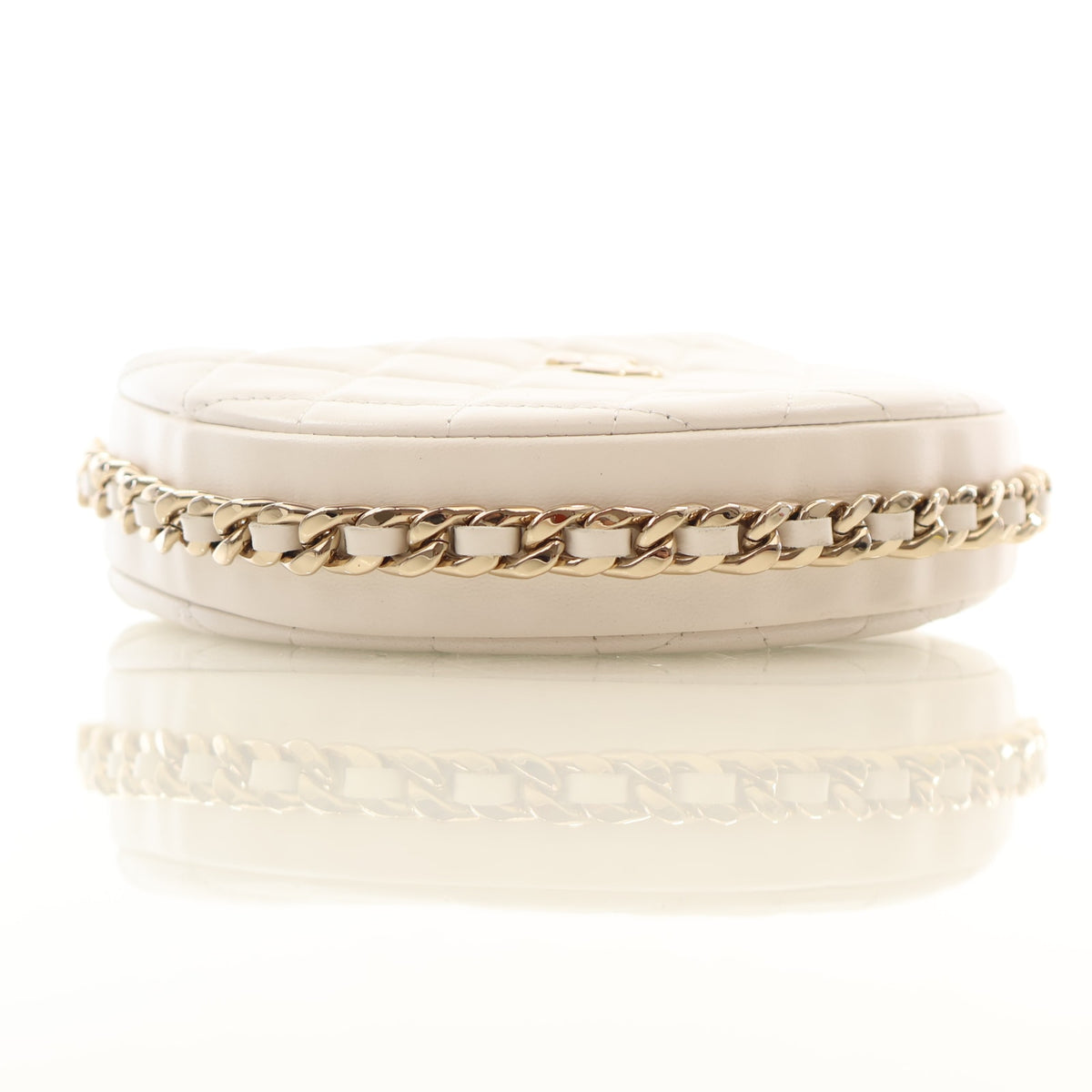 Pre-Owned Chanel Hobo Lambskin Chain Around Pouch, base and feet view