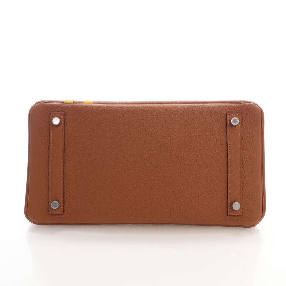 Pre-Owned Hermès Birkin 30 Gold Togo Leather Officier, base and feet view, photo 13 of 21