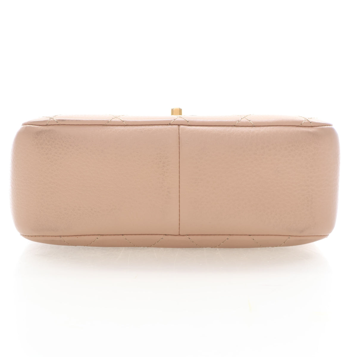 Pre-Owned Chanel Flap Bag Medium Calfskin Single, base view