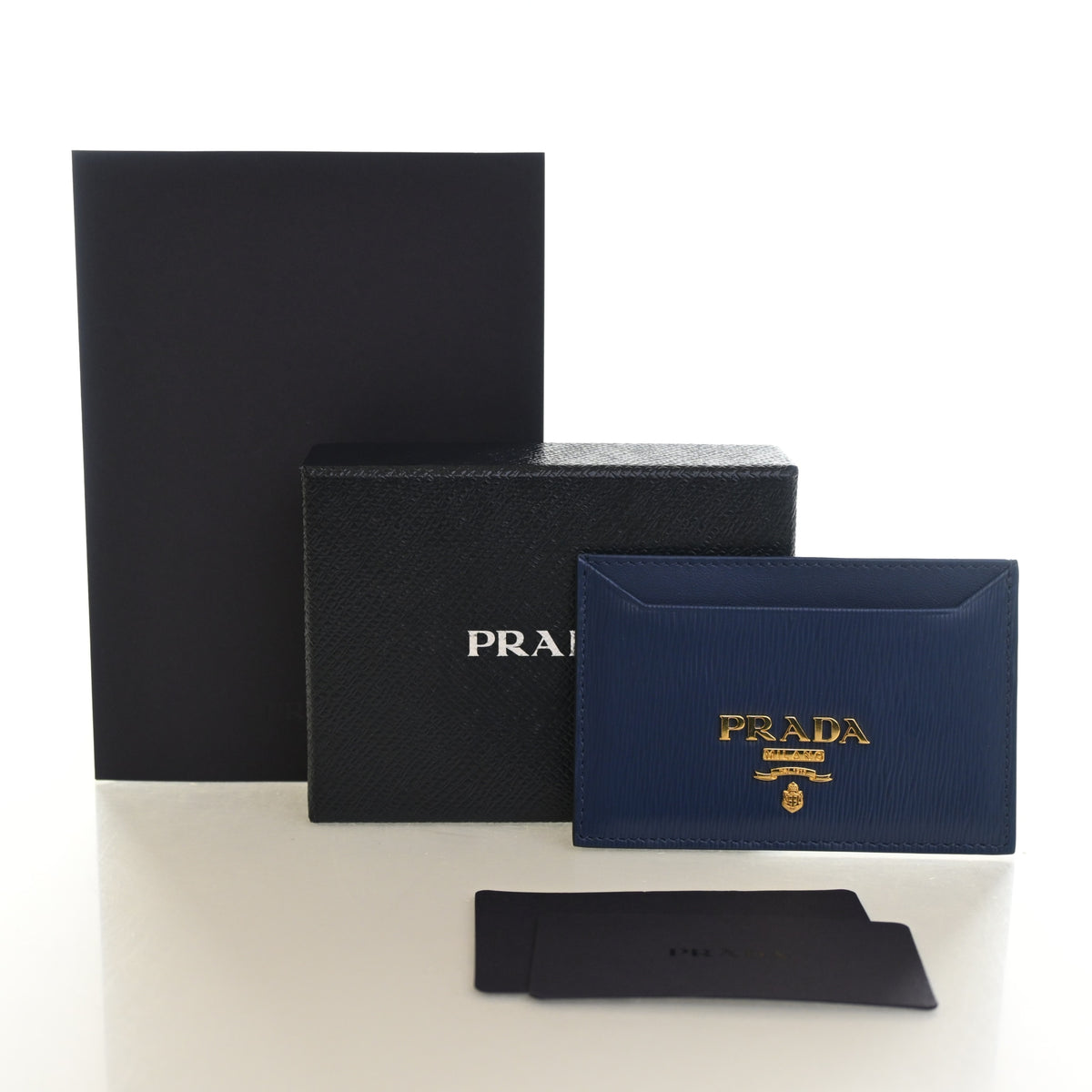Pre-Owned Prada Card Holder Vitello Move, shown with dust bag and packaging