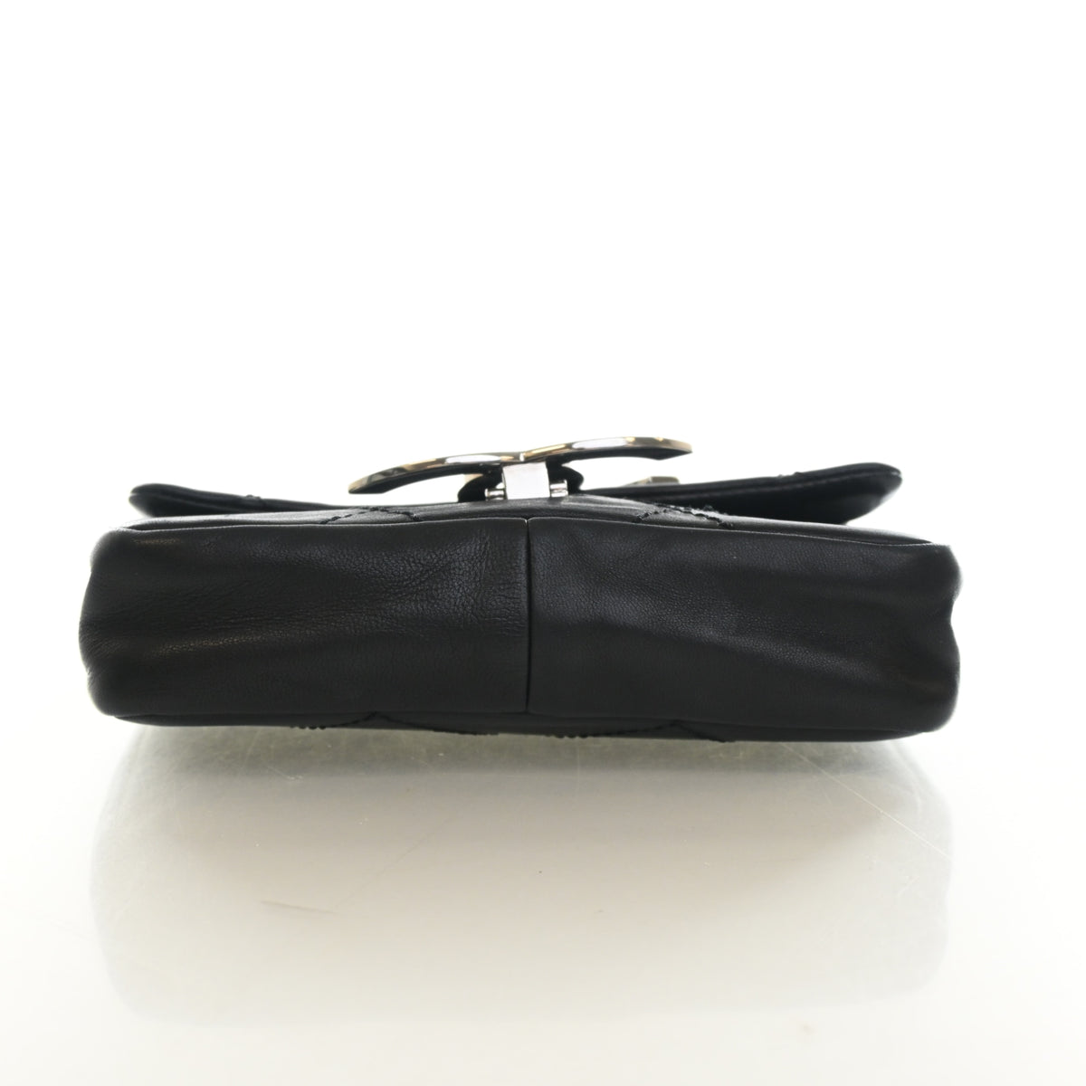 Vintage Chanel Flap Bag Calfskin Diamond Stitch CC, side profile, photo 9 of 18