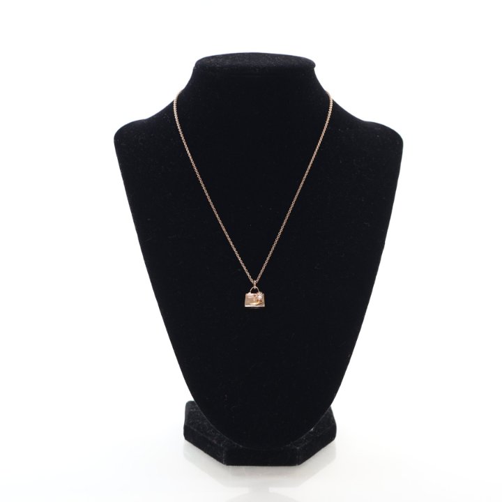 Hermes 18K Rose Gold Amulettes Kelly Pendant