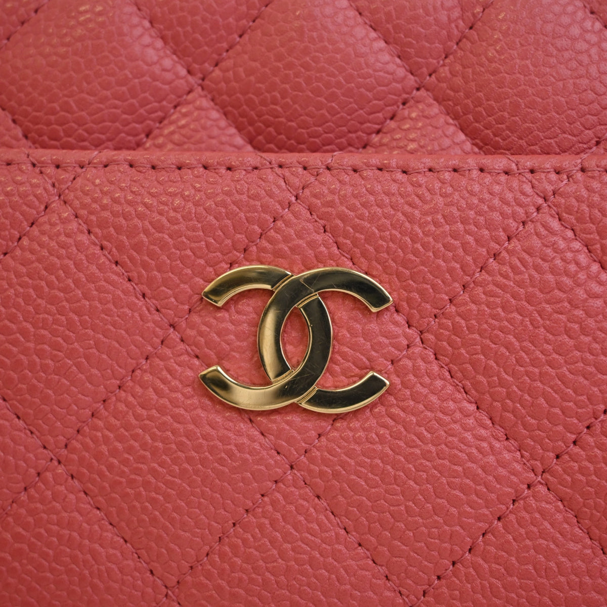 Chanel Small Caviar Camera Bag, photo 4 of 15