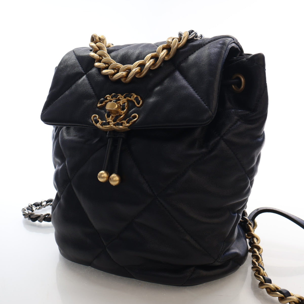 Chanel Quilted Lambskin 19 Backpack, photo 3 of 17