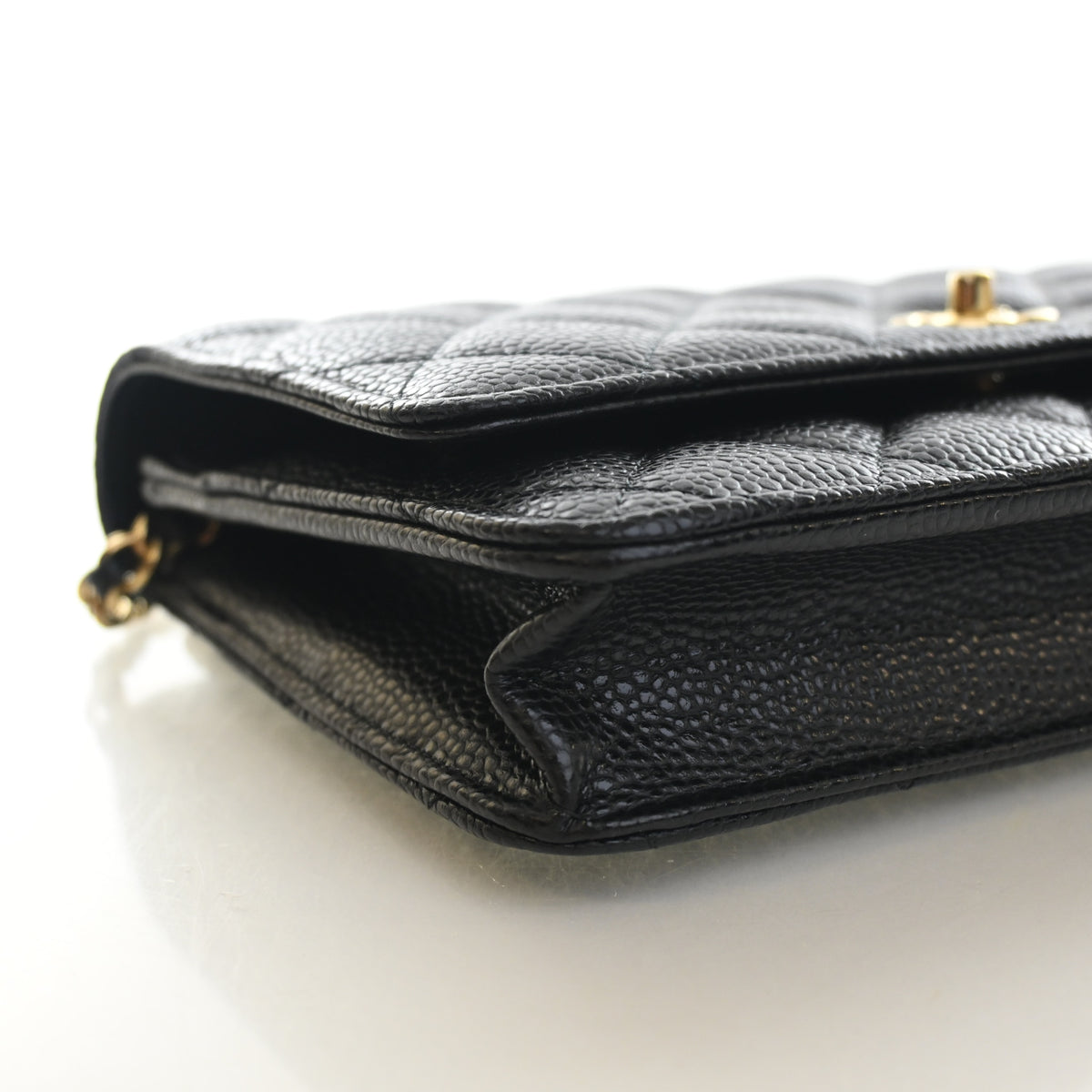 Pre-Owned Chanel Wallet On Chain Caviar Leather Turnlock WOC, side profile