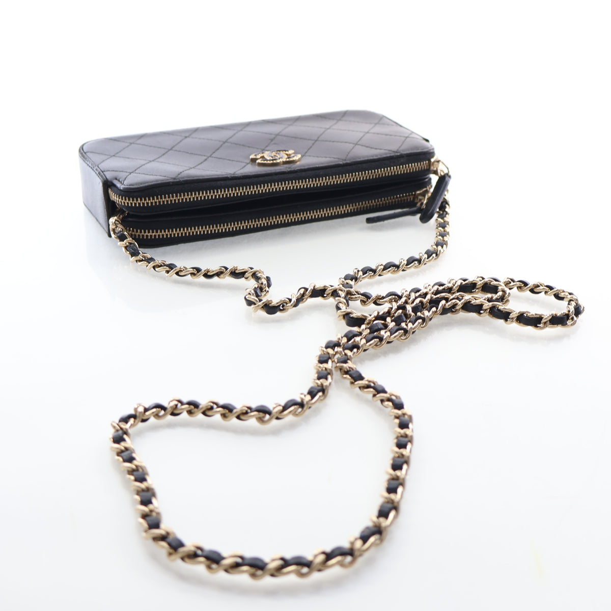 Pre-Owned Chanel Wallet On Chain Lambskin Double Zip, three-quarter view, photo 10 of 17