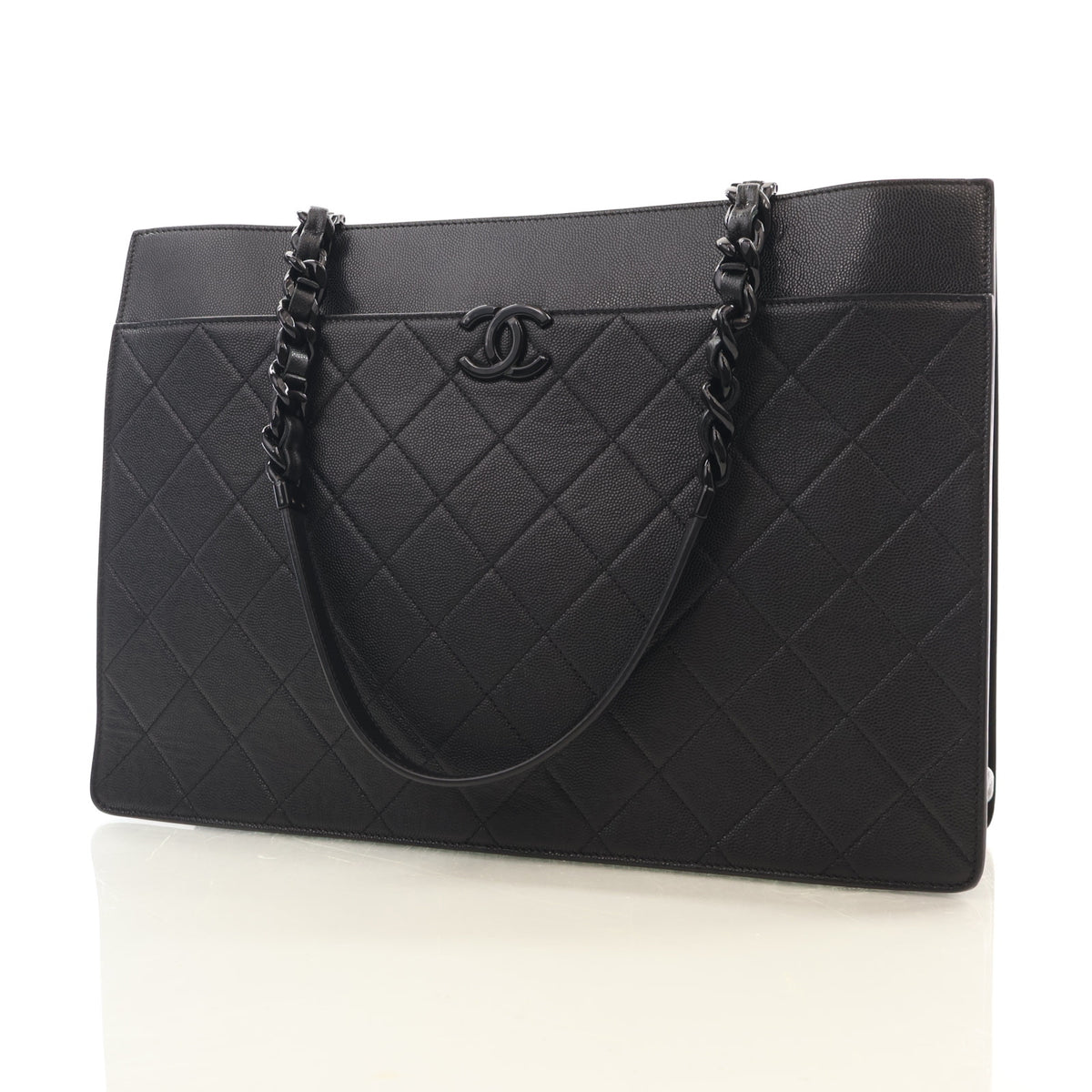 Pre-Owned Chanel Shopping Tote Large Caviar Leather My Everything, three-quarter view